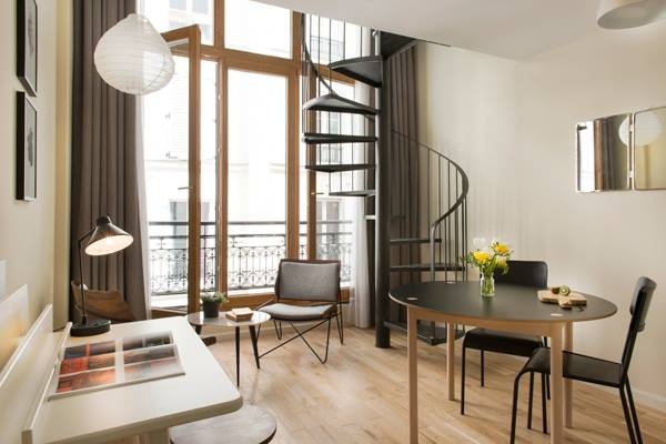 Htel pour artistes  Paris : 10443490_485367381595087_5516826481961678505_n