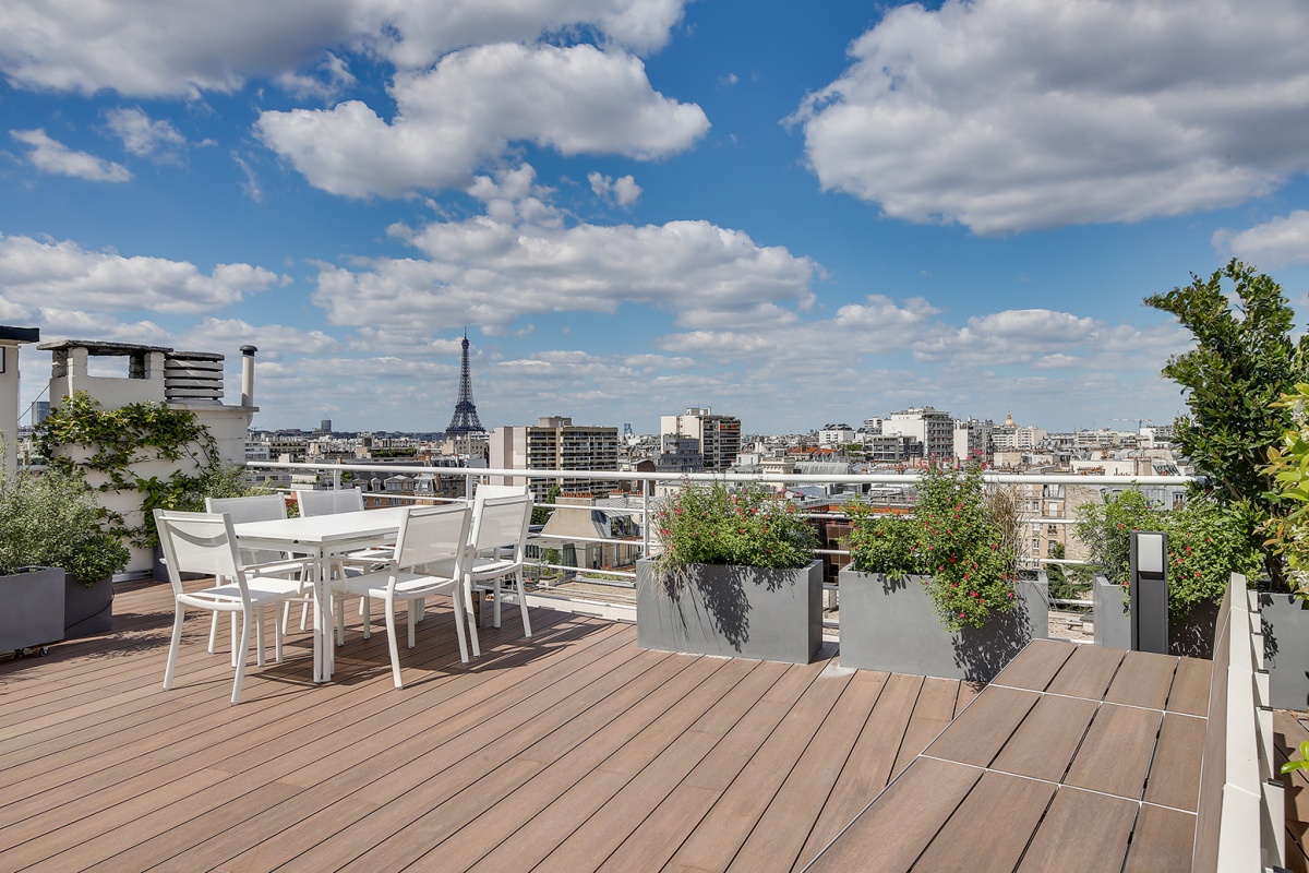 Réaménagement d'un appartement à Paris et création d'un rooftop : creation terrasse architecte