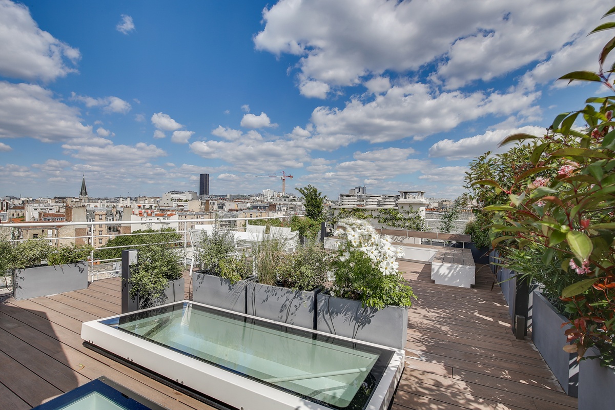 Réaménagement d'un appartement à Paris et création d'un rooftop : creation rooftop architecte