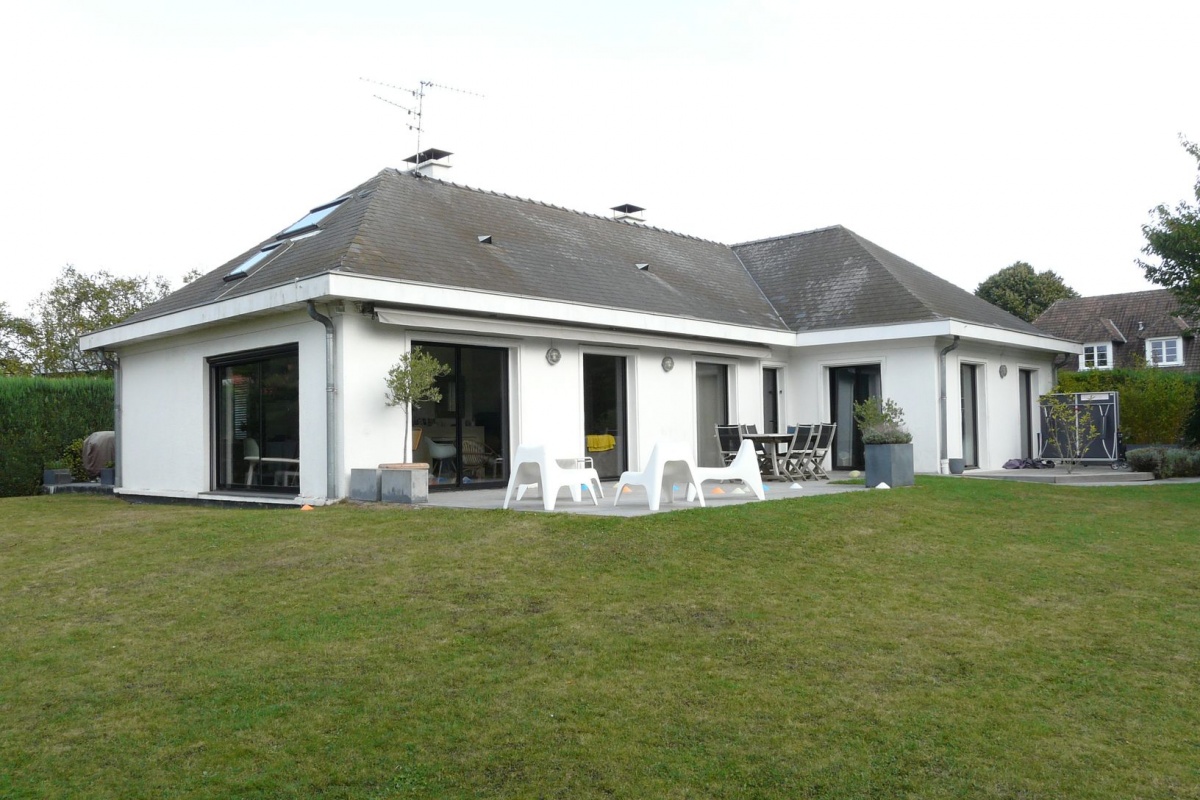 Double extension bois d'une maison � Hem : existant