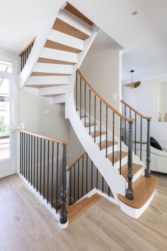 Rnovation d'une maison : Escalier sur mesure