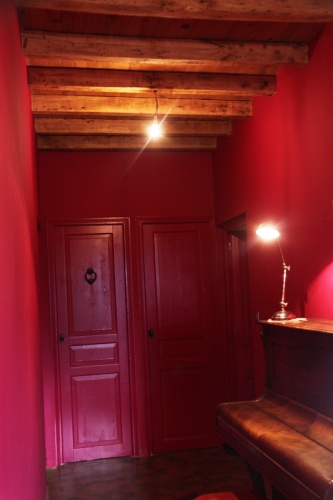 Rénovation espace cuisine/séjour dans vieille ferme à l'esprit rustique.