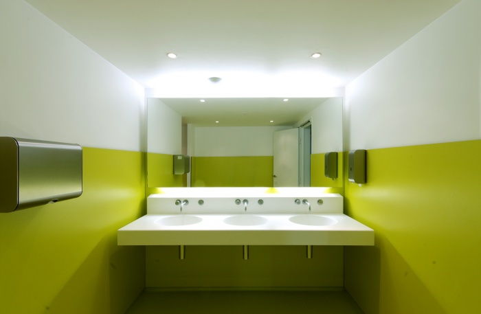 TOUR DE BUREAUX  NANTERRE - RHABILITATION D'UN IGH : Toilettes