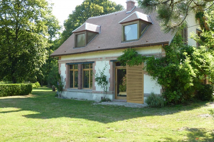 Rhabilitation d'une maison   la campagne : JVUE-EXT-2B_FIEVET-web