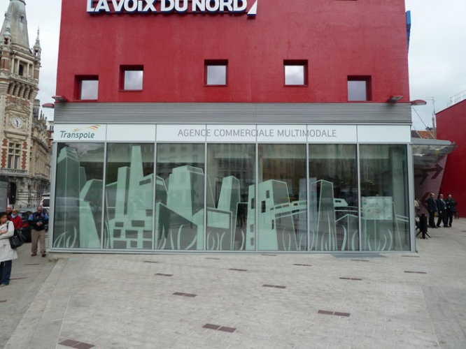 Espace vente pour Transpole : graphisme sur fa�ade