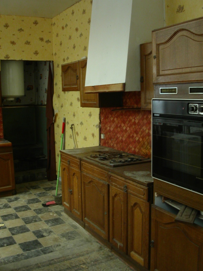 R�novation lourde d'une maison � Roubaix : cuisine avant