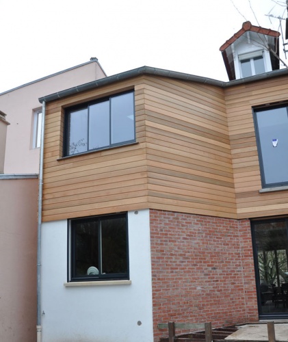 Réhabilitation et extension bois BBC d'une maison
