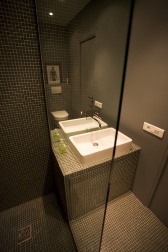 Un atelier boisé et masculin : Salle de bain