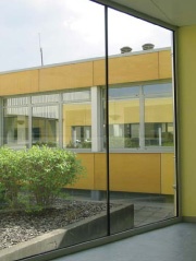 R�am�nagement de bureaux et cr�ation d'une entr�e ind�pendante.