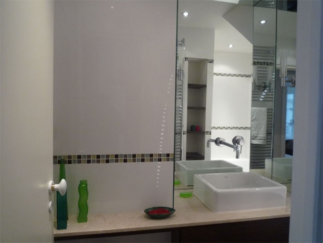 Rénovation d'un appartement rue du Faubourg Saint Honoré : Salle de bain - vue1