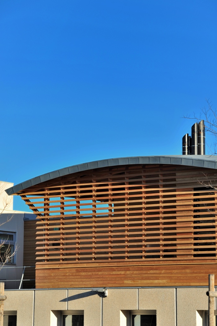 Bureaux ONU SIDA � l'IRD : D�tails bardage