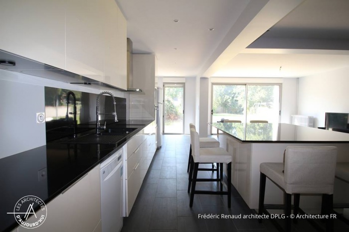 Extension, r�novation et r�organisation d'une maison : s�jour cuisine