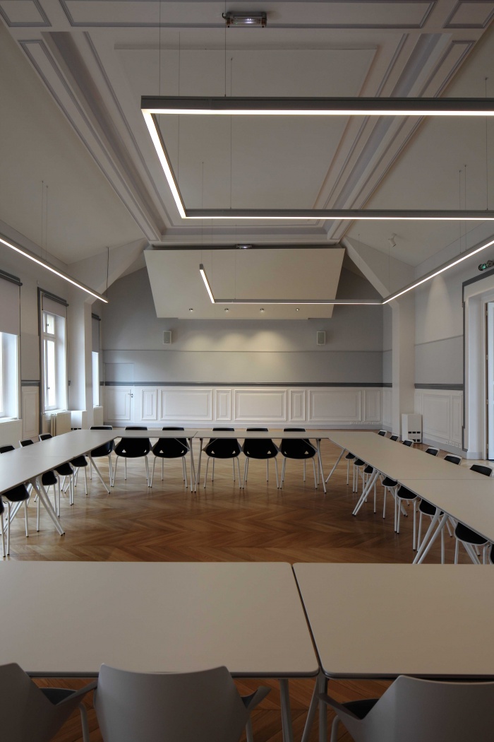 Salle polyvalente dans un lycée parisien : IMG_7635Salle-Colbert