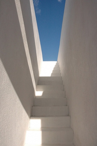 Maison de ville en b�ton : Acc�s au toit terrasse