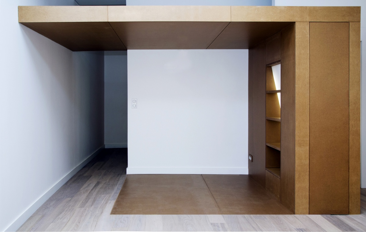 R�habilitation d'un appartement dans le centre historique d'Aix en Provence : Coin repas sous mezzanine